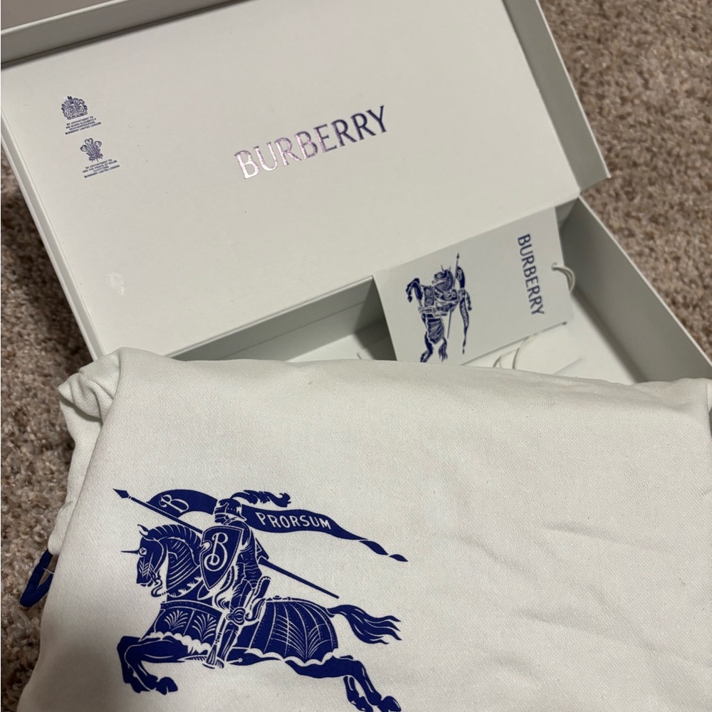 Burberry wallet - Picture 2 of 3